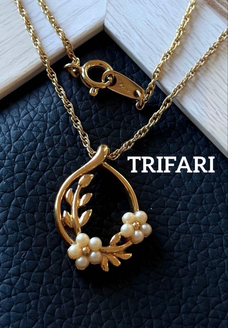 希少CROWN TRIFARIフラワー＆リーフヴィンテージネックレスF79