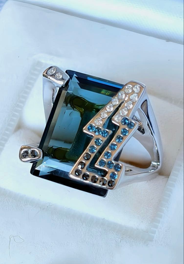 希少SWAROVSKI Fever リング Lady Gaga着用モデルF187