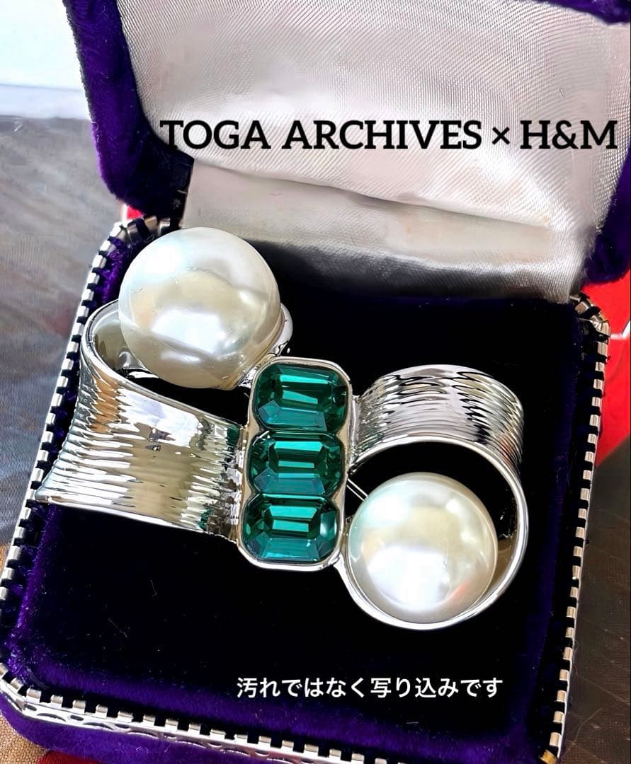 TOGA ARCHIVES × H&M モードデザインブローチ F36