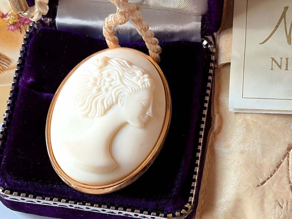 NINA RICCI カメオPerfume PendantヴィンテージH75