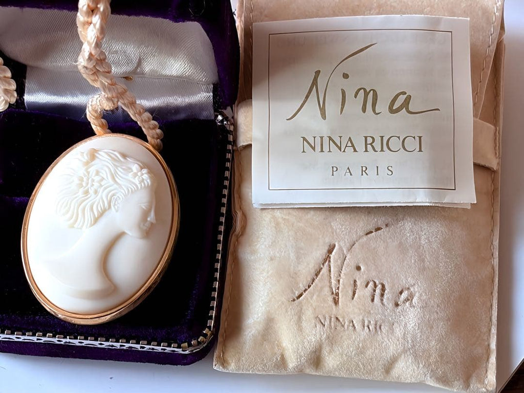NINA RICCI カメオPerfume PendantヴィンテージH75