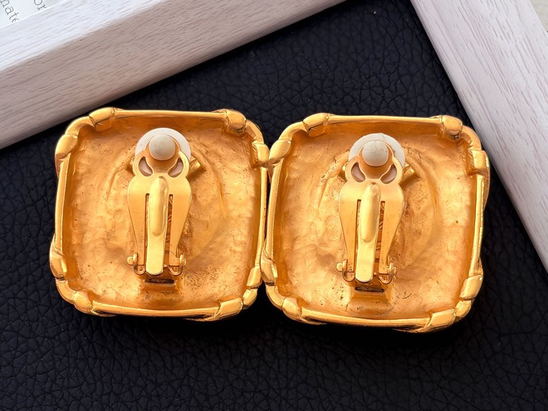 超希少！KARL LAGERFELD 初期ヴィンテージイヤリング未使用品 L33