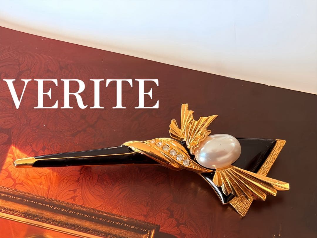 VERITE ヴィンテージブローチB298